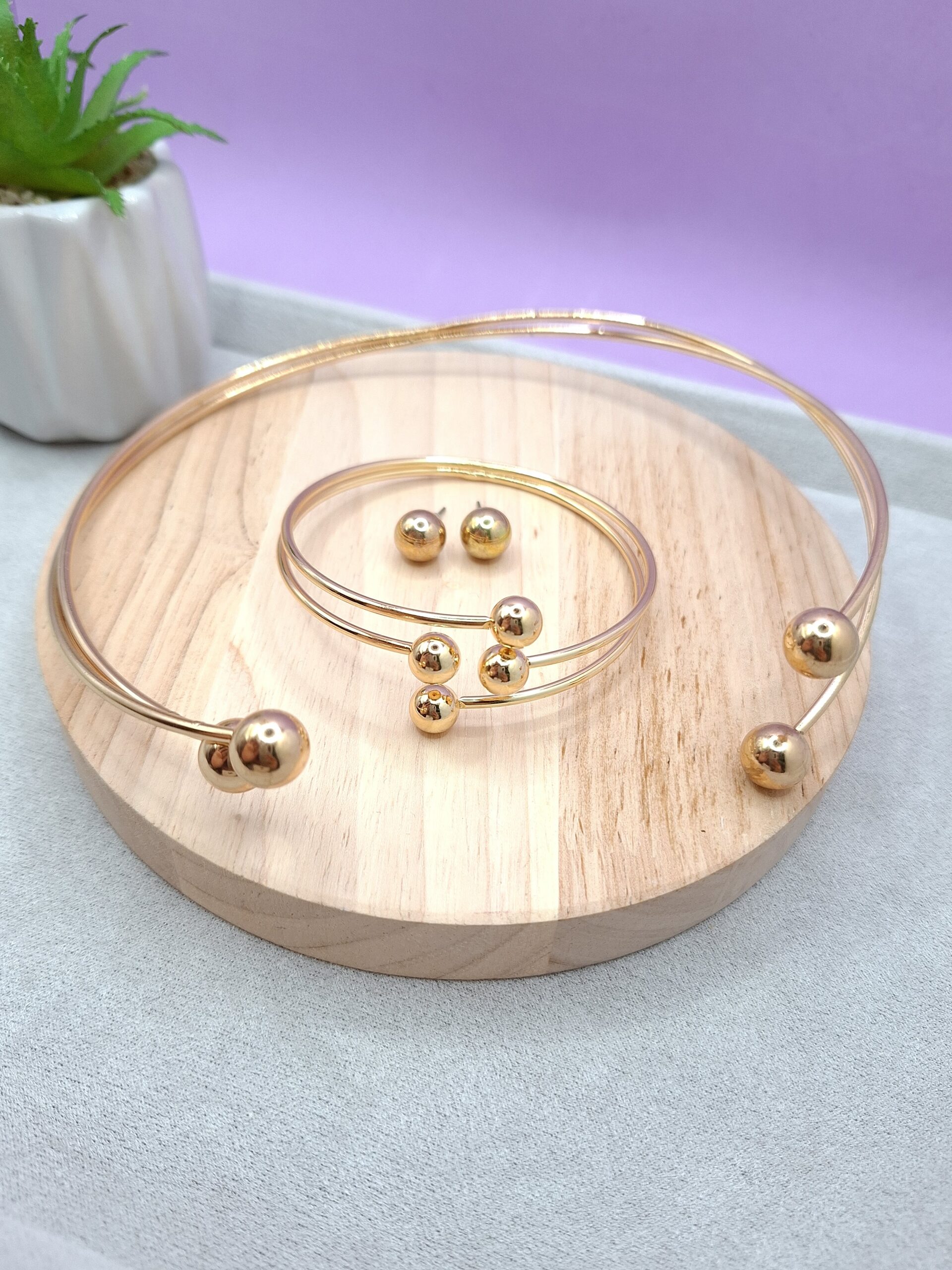 Conjunto fantasia dorado